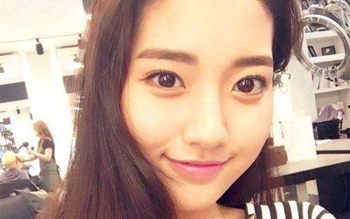 港媒爆料韩国娱乐圈,港媒揭露惊人内幕，揭秘娱乐圈黑暗面”